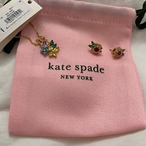 Kate spade New Bloom Cluster Floral
Pendant Necklace and earrings